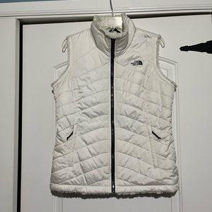 The North Face off-white mossbud vest